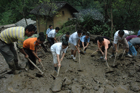 Death toll from SW China landslide rises to 9
