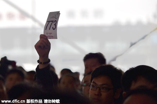 Luxury cars go under the hammer at govt auction