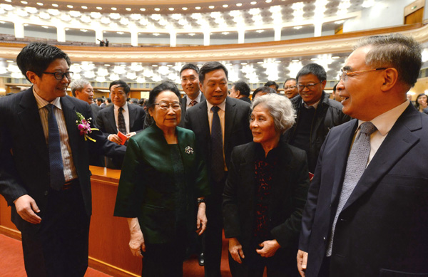 Top scientist awarded for contribution