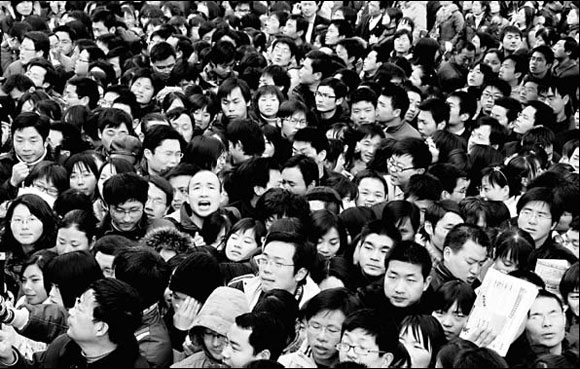 'Supercities' to tackle urbanization challenge