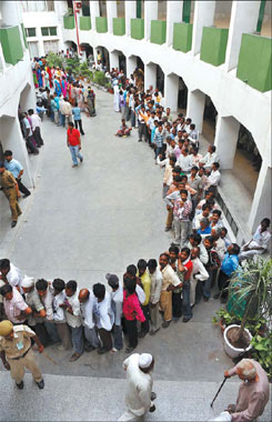 India's Congress 'leads vote slightly'