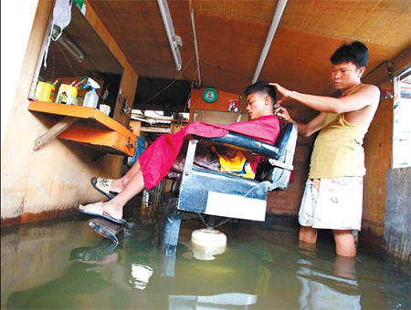 Powerful typhoon slams into Japan