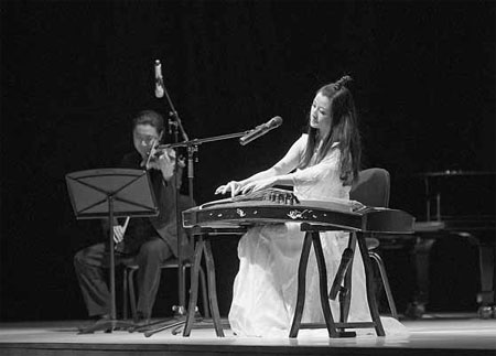 A good hair-day for the guzheng