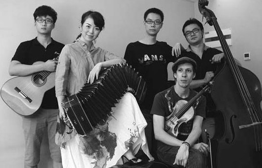 Chinese musicians savor taste of tango