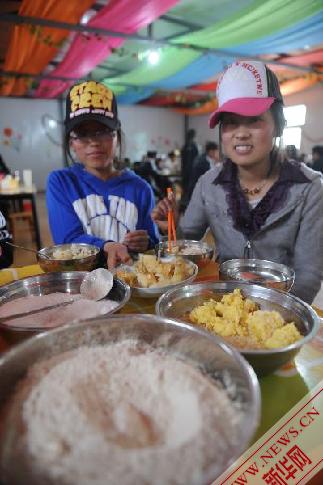 青海玉樹考生備戰高考　為夢想而努力