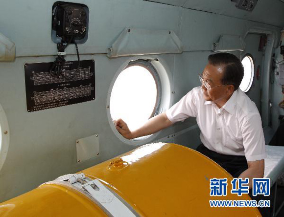 全力以赴搶險救災(zāi)——溫家寶在舟曲災(zāi)區(qū)指導(dǎo)抗洪搶險救災(zāi)工作紀實