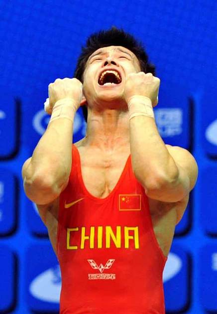 吳景彪打破男子舉重56公斤級抓舉亞洲紀錄 奪冠軍