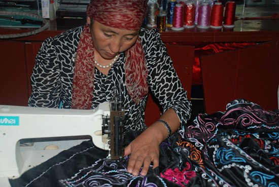 青河縣巾幗家政服務就業(yè)基地助殘疾、貧困婦女脫貧致富