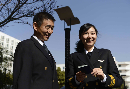 云南民航首個(gè)女飛行員下月起飛