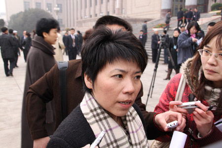 劉翔楊瀾與朱軍 政協(xié)上的明星臉