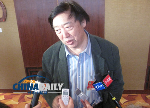 馮驥才：文化不能做大做強(qiáng) 文化應(yīng)當(dāng)做精做細(xì)(圖)