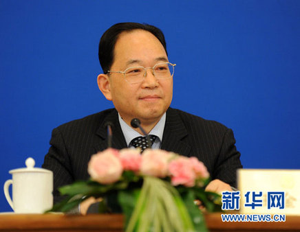 委員參加全國(guó)政協(xié)十一屆四次會(huì)議記者會(huì)