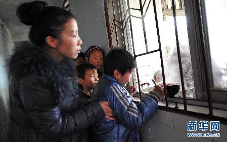 山鄉(xiāng)女教師羅杰：17年青春獻給山區(qū)殘疾兒童