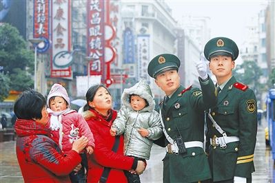 霓虹燈下新一代 續(xù)寫人間大愛