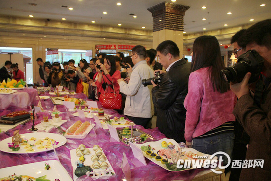 網媒編輯記者談陜菜 一口道出