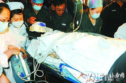 最美女教師：張麗莉舍身救學生 最美女教師感動網友