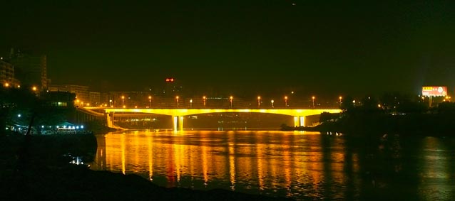 內江城市建設新景（沱江沿岸景觀）