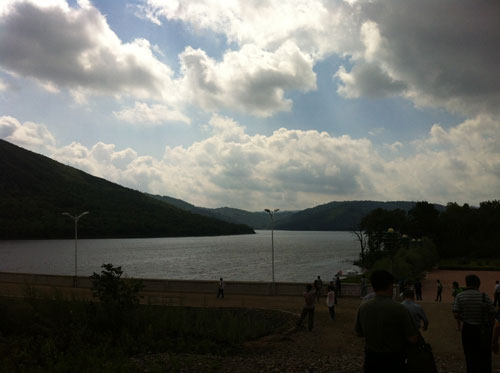 組圖：雙鴨山寒蔥溝水庫(kù)大壩