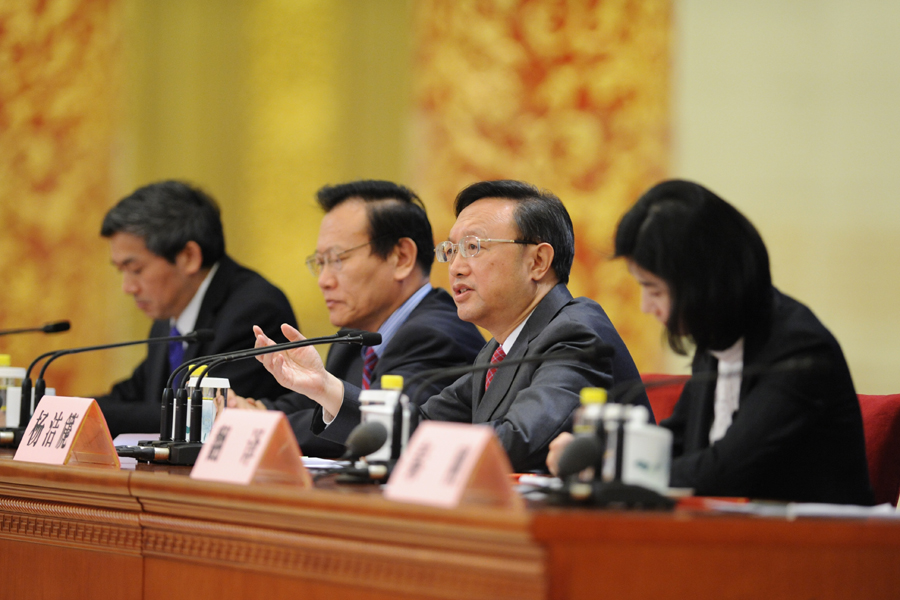 外交部長(zhǎng)楊潔篪答新華社記者提問(wèn)