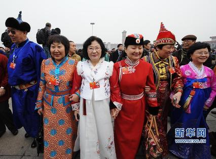 【兩會(huì)畫刊】：3日圖片精選