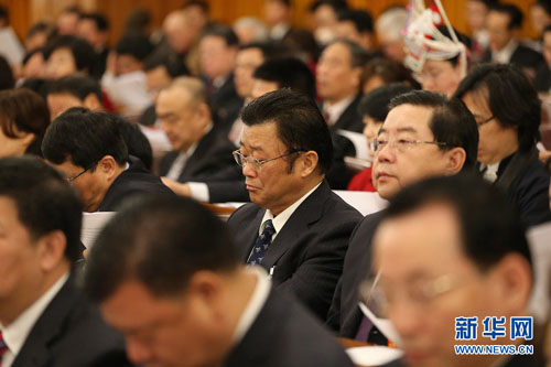 人大會議開幕 代表委員聽取政府工作報告