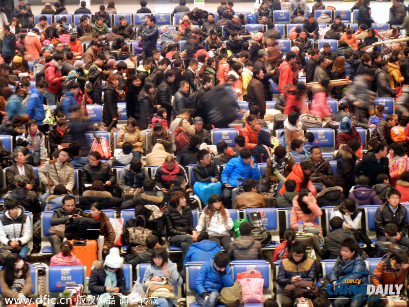 2014年春運大幕即將開啟 火車站迎來客流高峰