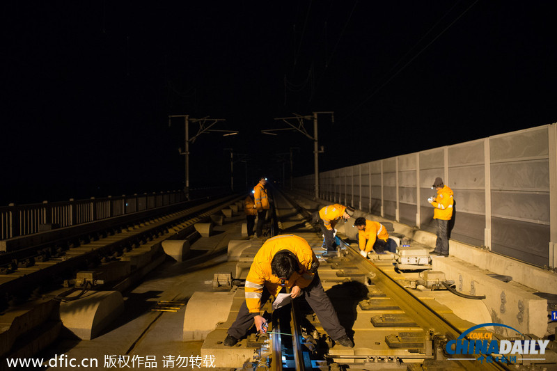 2014春運(yùn)特寫(xiě)：高鐵衛(wèi)士