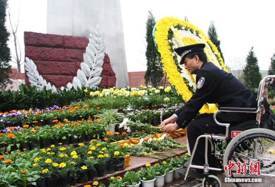重慶抗美援朝老兵悼念為國捐軀戰友