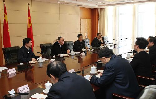 王岐山：強(qiáng)化監(jiān)督執(zhí)紀(jì)提高履職能力