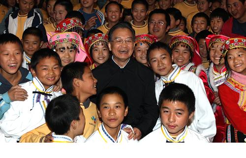溫家寶在四川地震災區考察