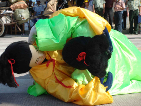 福建莆田湄洲灣舉行民俗文藝踩街活動（組圖）