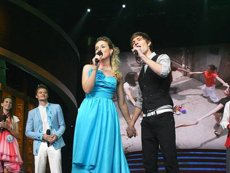 第八屆“漢語橋”比賽在長沙落幕[組圖]