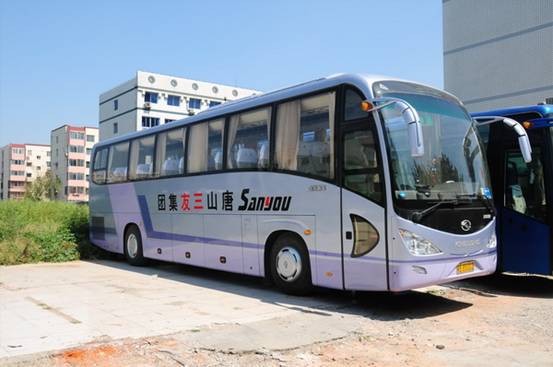 大金龍領(lǐng)跑唐山團體車市場