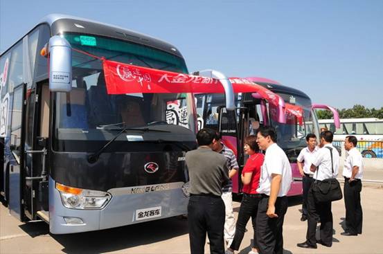 大金龍領(lǐng)跑唐山團體車市場