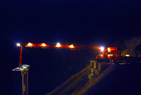 昆明鐵路局：加快鐵路建設 支持地方經濟社會發展