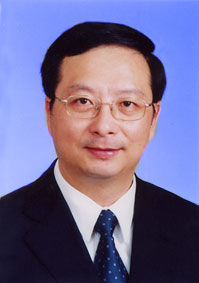 胡偉:歡迎更多的臺灣朋友來新疆投資發展