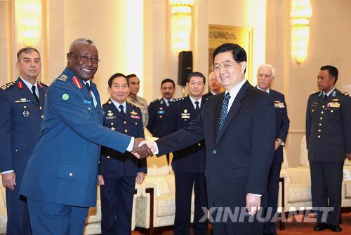 胡錦濤：堅持和平開發利用空天