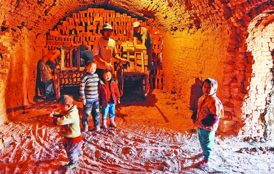 新昌：寒冬里的磚窯“花朵”