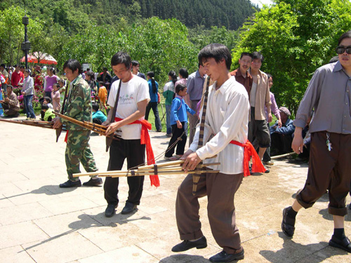 走進羅平 觸摸布依族民間音樂