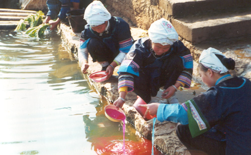 走進(jìn)羅平 觸摸布依族民間音樂