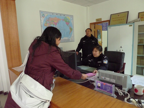 汶川出入境管理大隊(duì)：兩個(gè)人撐起的“涉外窗口”