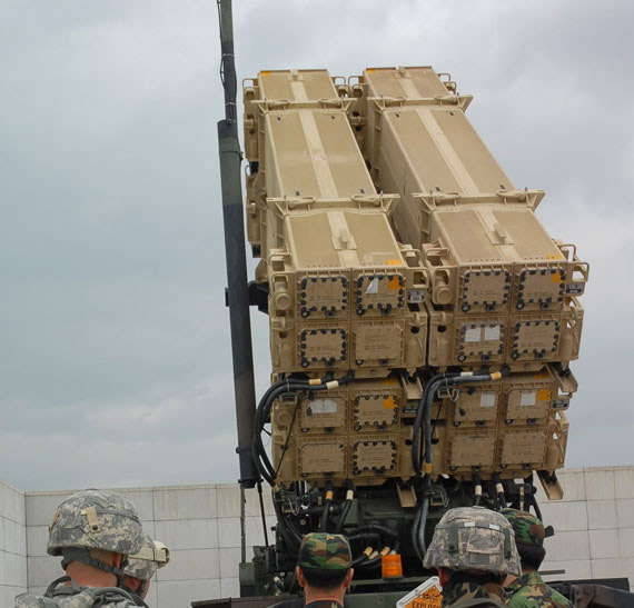 我密集回應(yīng)美對(duì)臺(tái)軍售 美一意孤行損害合作大局