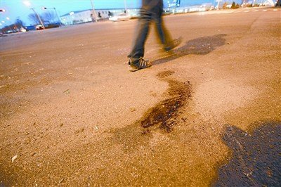 天津男子駕車撞死9人續：被圍時企圖自殺(圖)