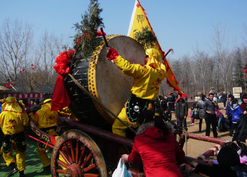 商都民俗廟會給河南民眾送上“歡樂大餐”