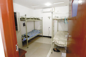 重慶涉黑團(tuán)伙強(qiáng)迫數(shù)百名婦女賣淫斂財(cái)上億元