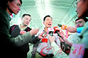 鐘南山批評某些地方隱瞞甲流死亡率