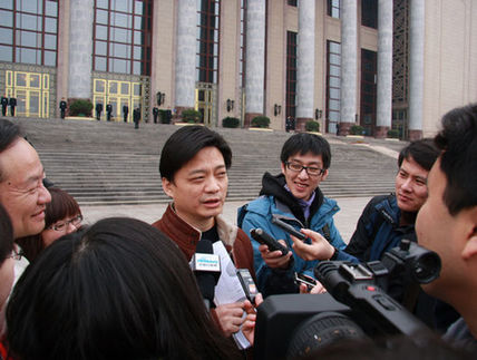 政協委員崔永元直斥媒體素質太差