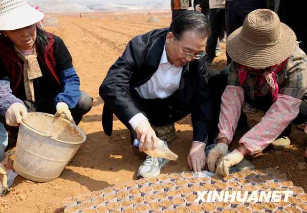 溫家寶到云南指導抗旱救災工作紀實