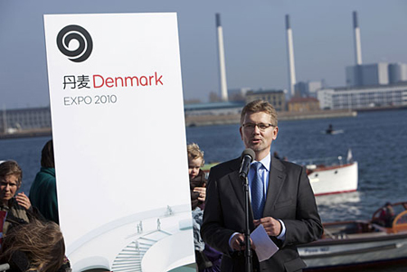 丹麥“小美人魚(yú)”啟程前往上海世博會(huì)