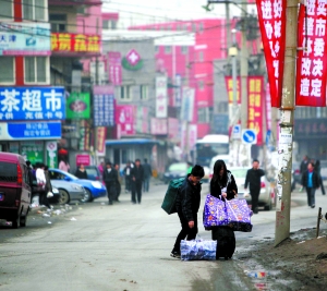 北京唐家?guī)X面臨拆遷 大量蟻?zhàn)逡酪啦簧岚犭x